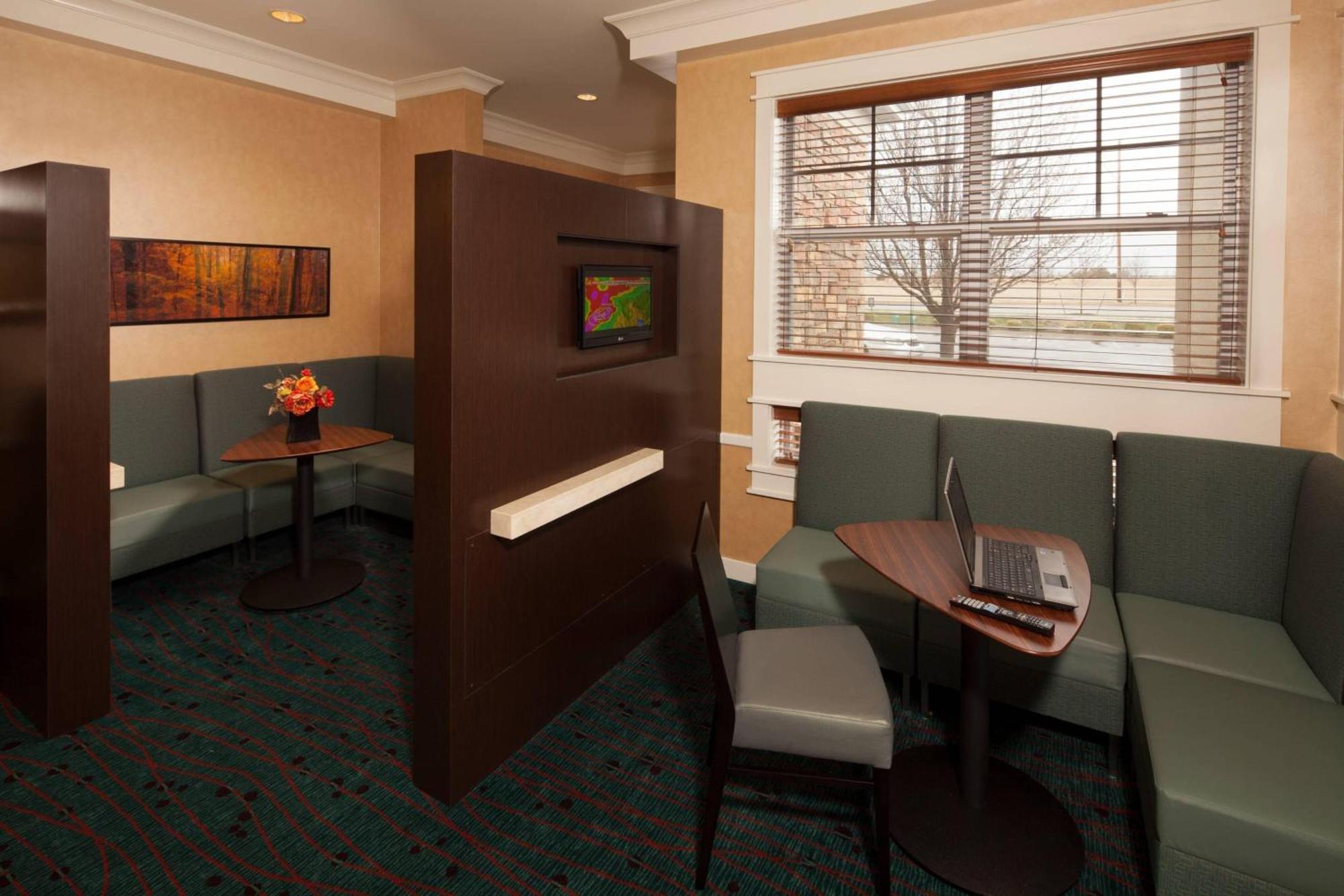 Residence Inn By Marriott Wichita East At Plazzio Exterior foto
