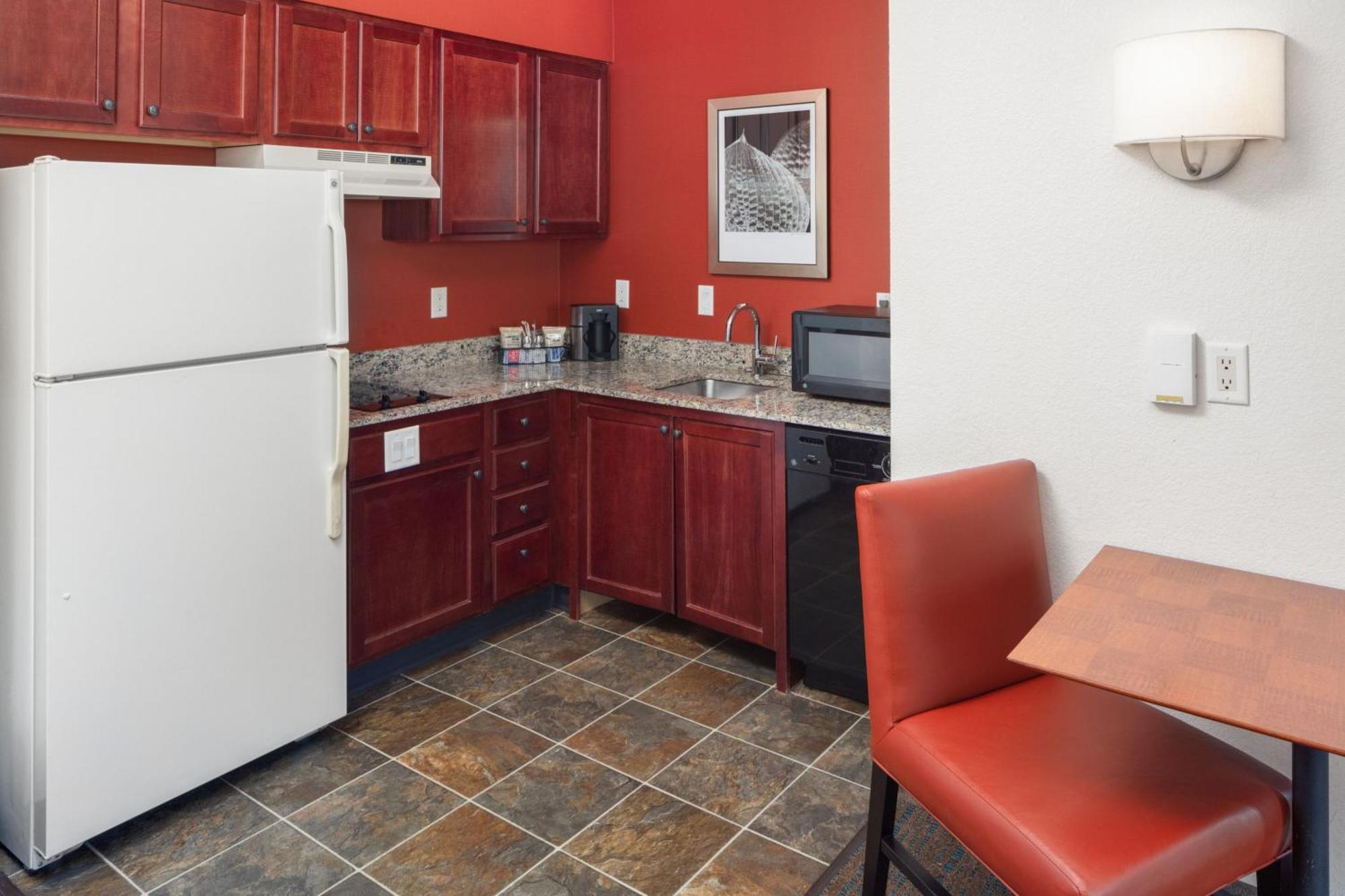 Residence Inn By Marriott Wichita East At Plazzio Exterior foto